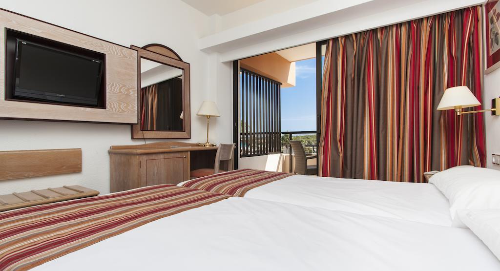 Hotel Sumba Кала Миллор Номер фото